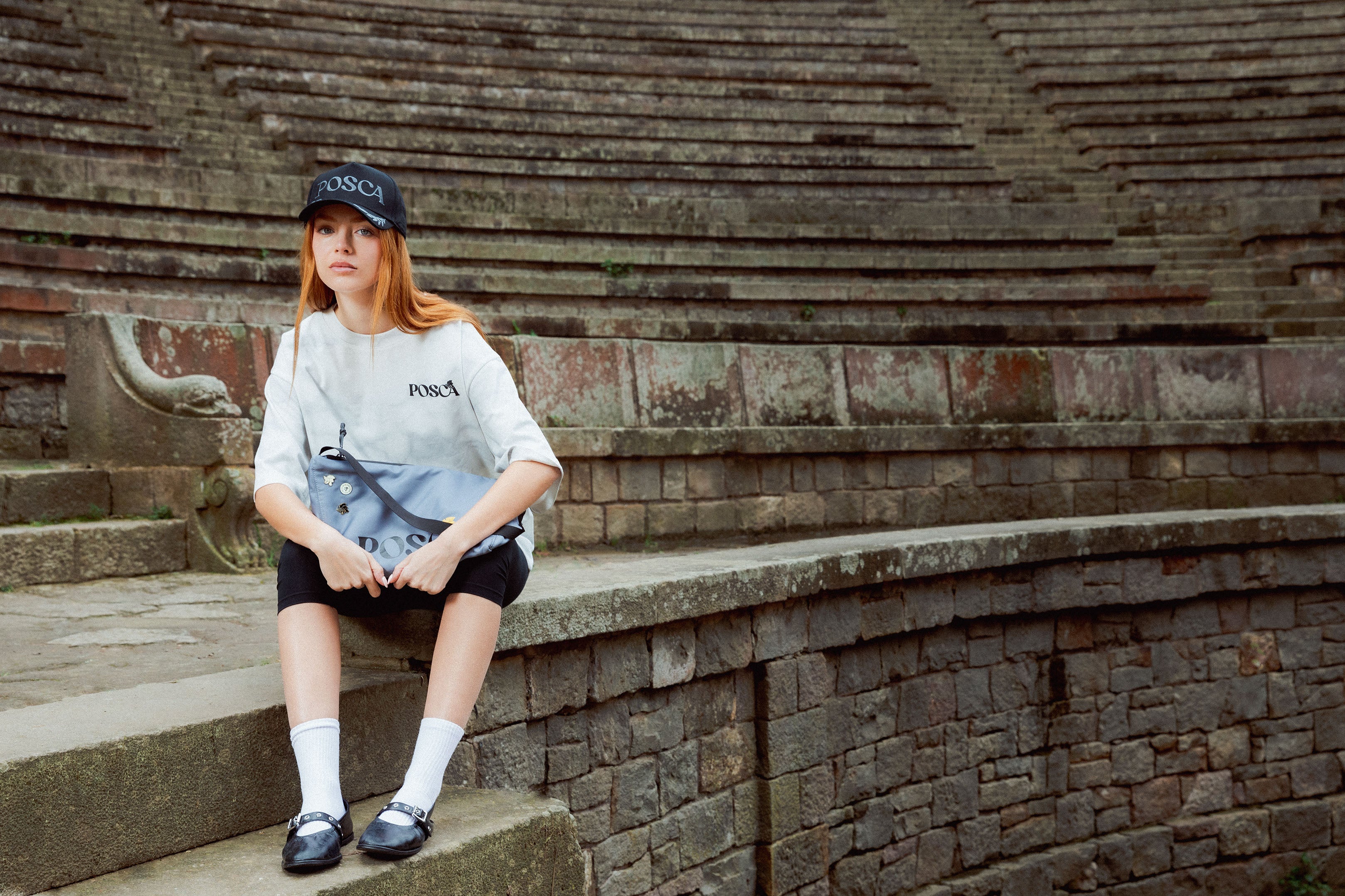 Posca Laurel Snapback – Black